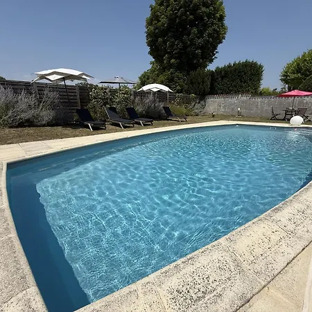 Ferienhaus Maison Charentaise - Piscine Privee